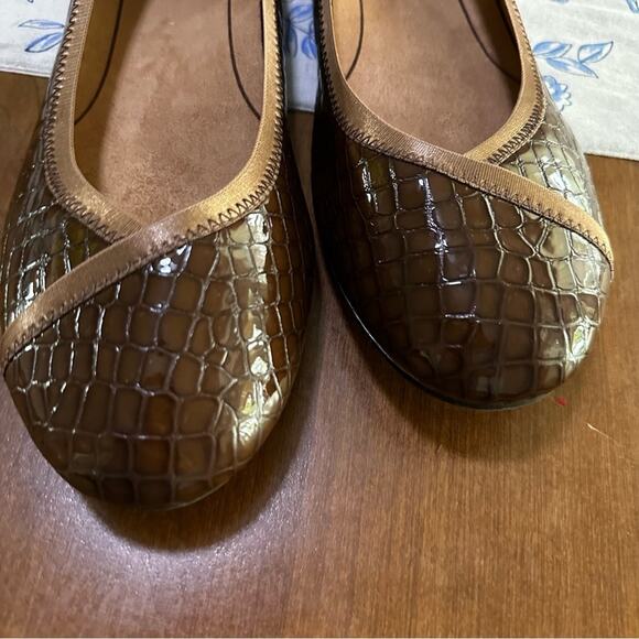 Vionic Women's Caroll Ballet Flat Monks Robe Patent Croc Leather Size 11 - Picture 4 of 7
